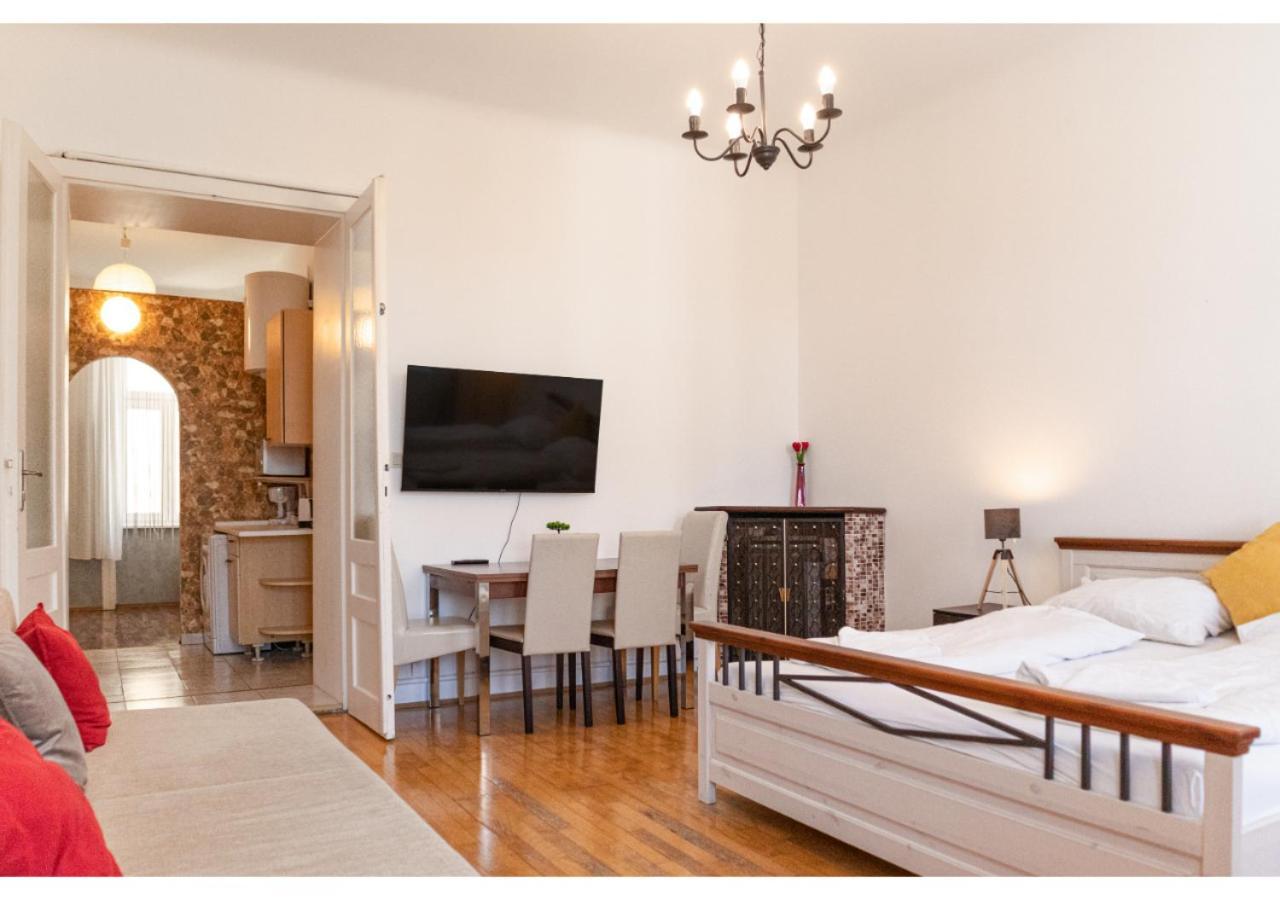 Cheerful 2Br Apartment - Suitable For Longstays Viena Exterior foto