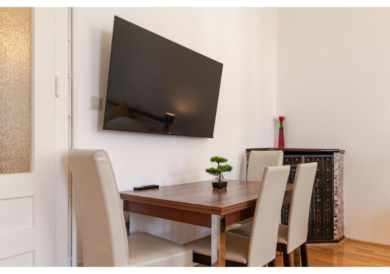 Cheerful 2Br Apartment - Suitable For Longstays Viena Exterior foto